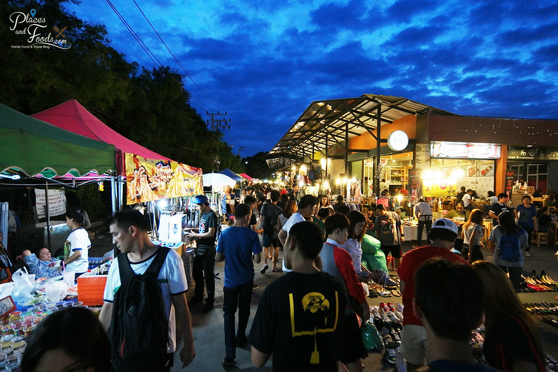 Betong night Market, thailanf
